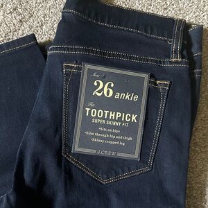 NWT J. Crew Dark Rinse Toothpick Jeans Sz 26 Ankle